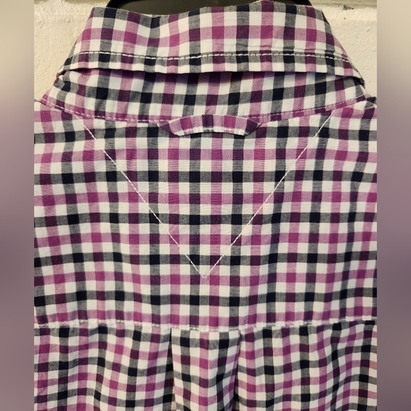 Tommy Hilfiger Button Down Shirt - Picture 2 of 9